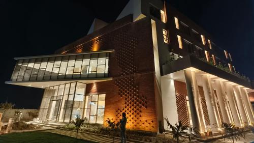 the pearl club resort