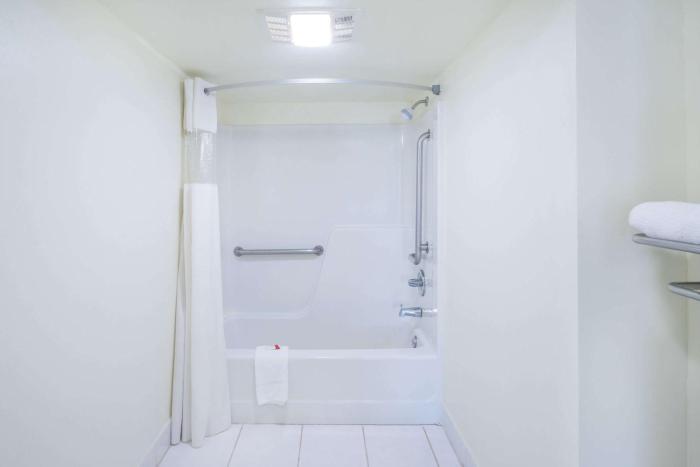 days inn by wyndham raleigh midtown