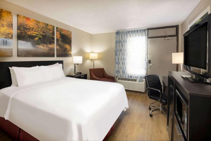 days inn by wyndham raleigh midtown