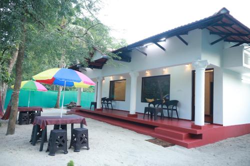 kadal beach house marari