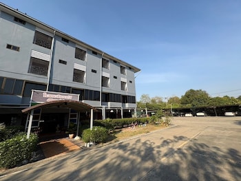 cabbages and condoms hotel ratchaburi