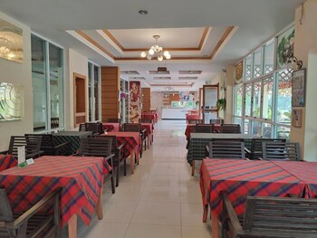 cabbages and condoms hotel ratchaburi