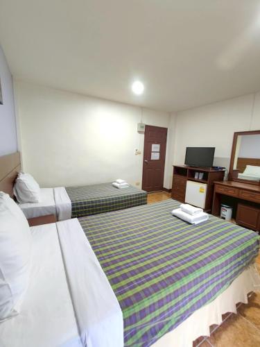 cabbages and condoms hotel ratchaburi