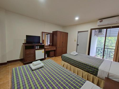 cabbages and condoms hotel ratchaburi