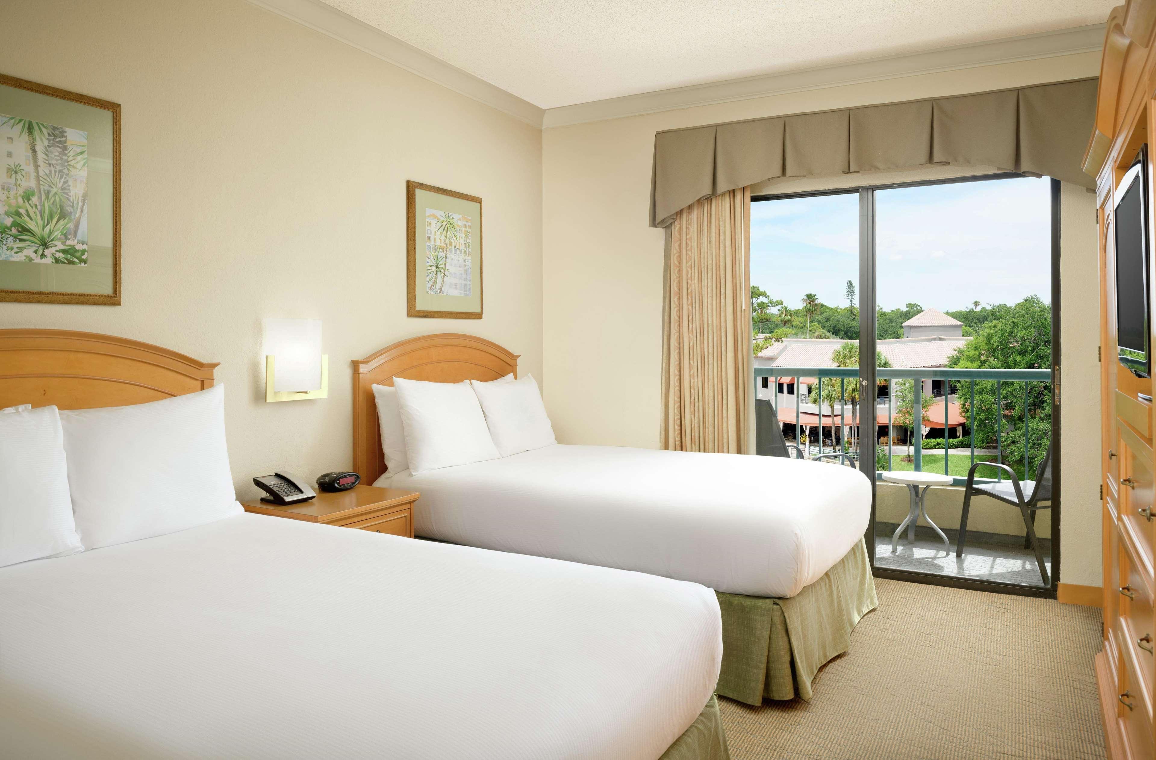 hilton boca raton suites