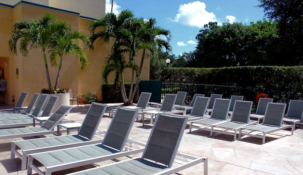 hilton boca raton suites