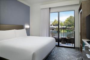 hilton boca raton suites
