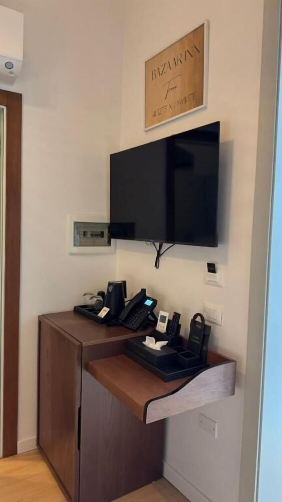 bazaar inn hotel