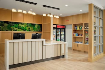 Townplace Suites By Marriott Ventura Oxnard,701 Town Center Drive,3 star