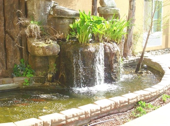 hampton inn and suites red bluff