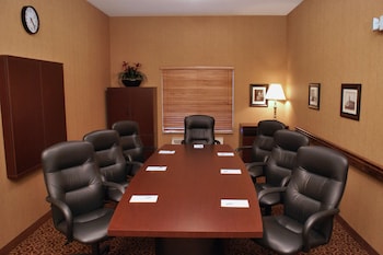 hampton inn and suites red bluff