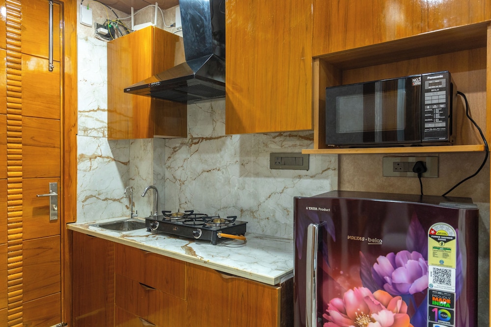 platinum service apartment dlf cyberhub