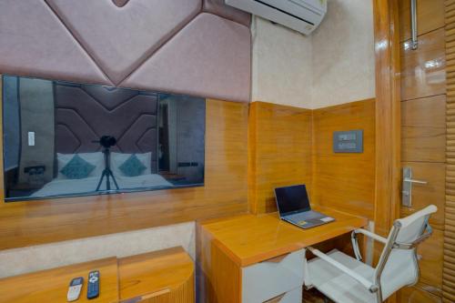 platinum service apartment dlf cyberhub
