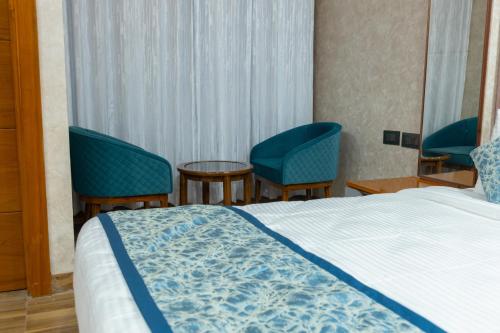 platinum service apartment dlf cyberhub