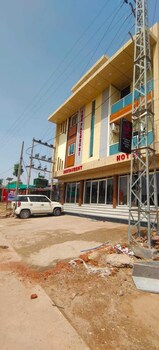 the pachouri hotel and restaurent