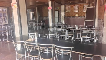 the pachouri hotel and restaurent