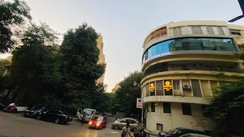 golden season hotel