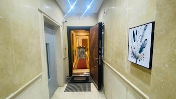 golden season hotel