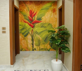 golden season hotel