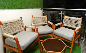 golden season hotel