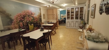 Hôtel De Paris - Narbonne,2 Rue Du Lion D'or,1 star