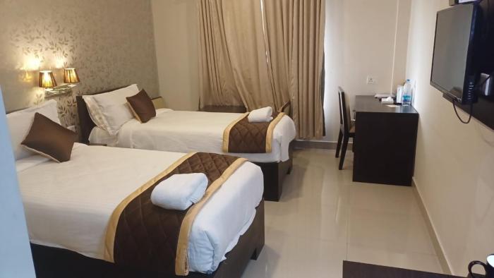 hotel grand regency