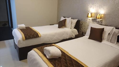 Hotel Grand Regency,,3 star