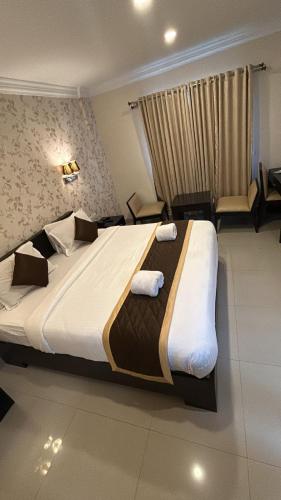 hotel grand regency