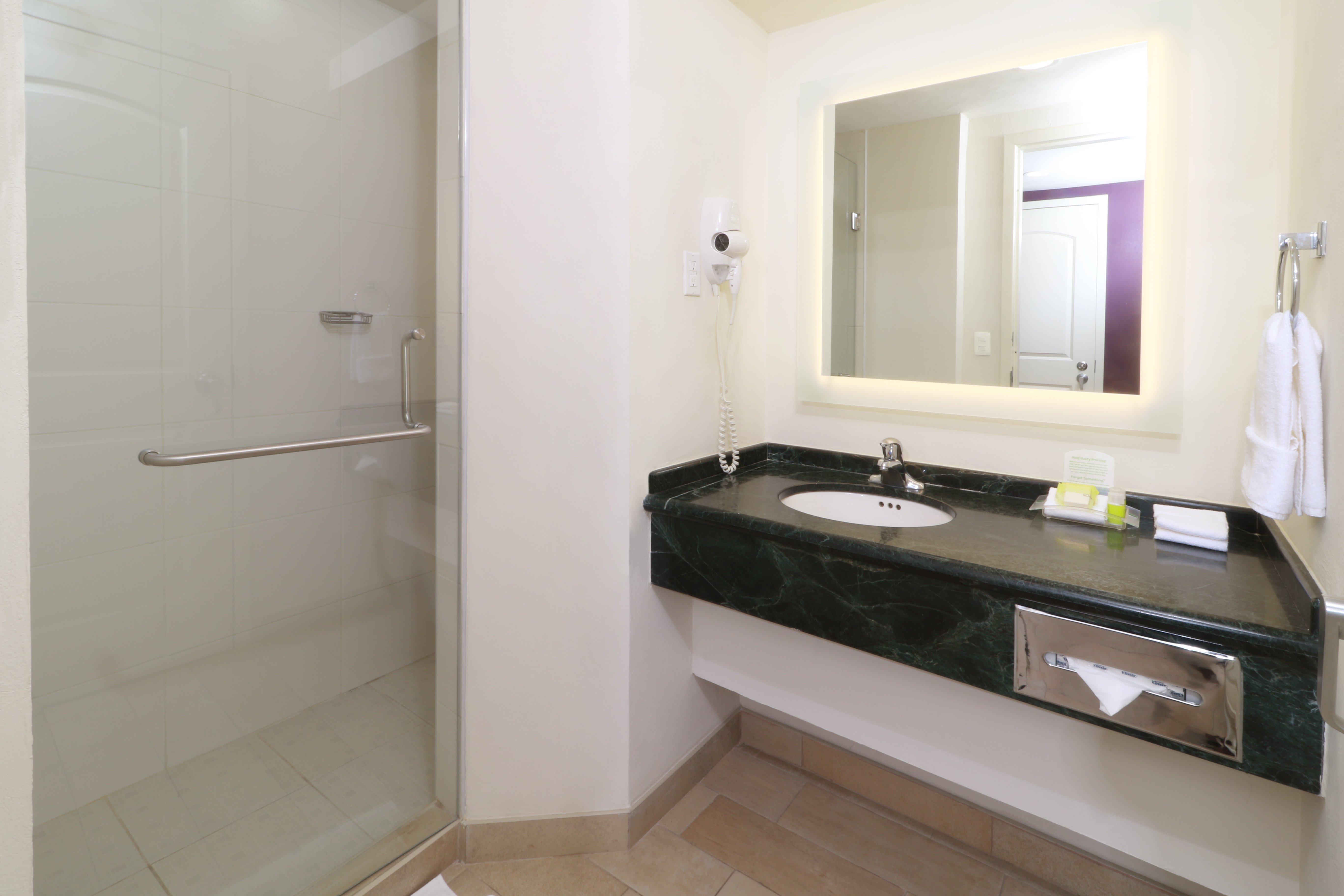 holiday inn reynosa industrial poniente by ihg