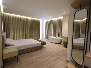 avenue hotel
