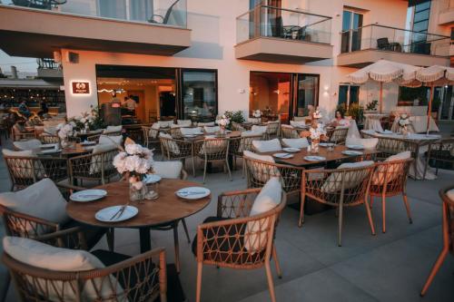 avenue hotel