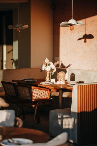 avenue hotel