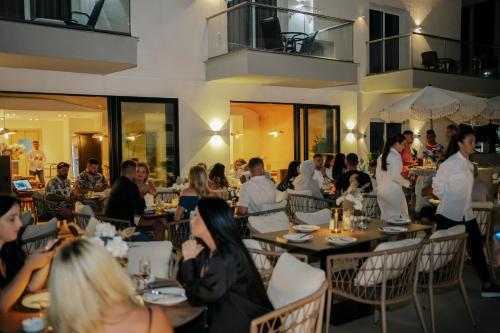 avenue hotel