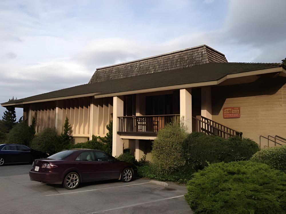 red lion hotel monterey