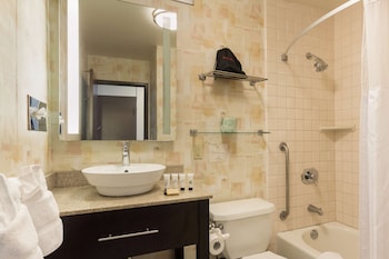 red lion hotel monterey