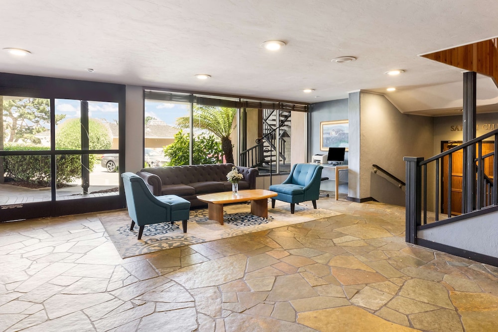 red lion hotel monterey