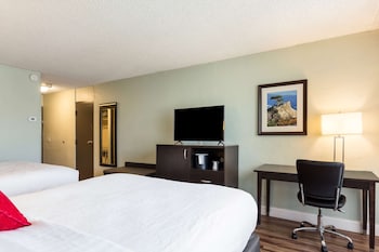 red lion hotel monterey