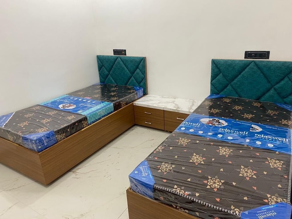 anantshree guest house