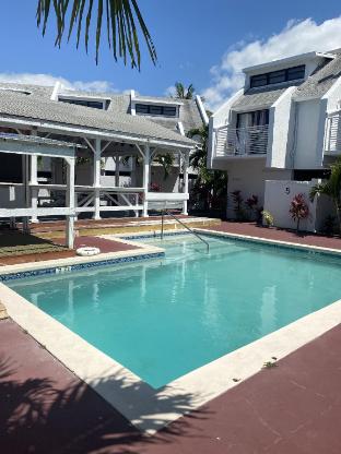the island garden hotel