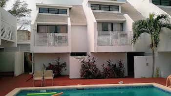 the island garden hotel