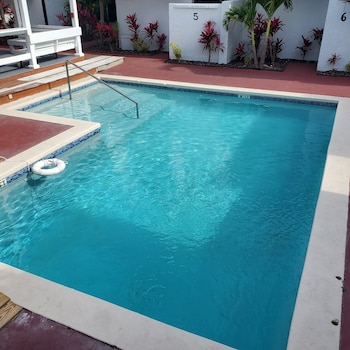 the island garden hotel