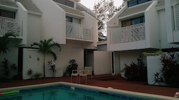 The Island Garden Hotel,,2 star