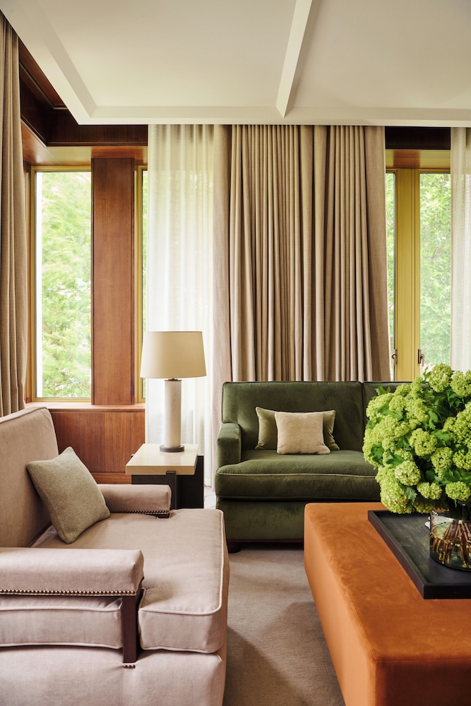 the chancery rosewood