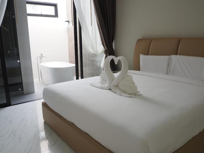 baan first pool villa