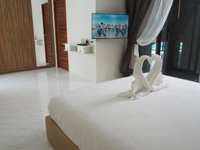 baan first pool villa