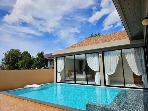 baan first pool villa