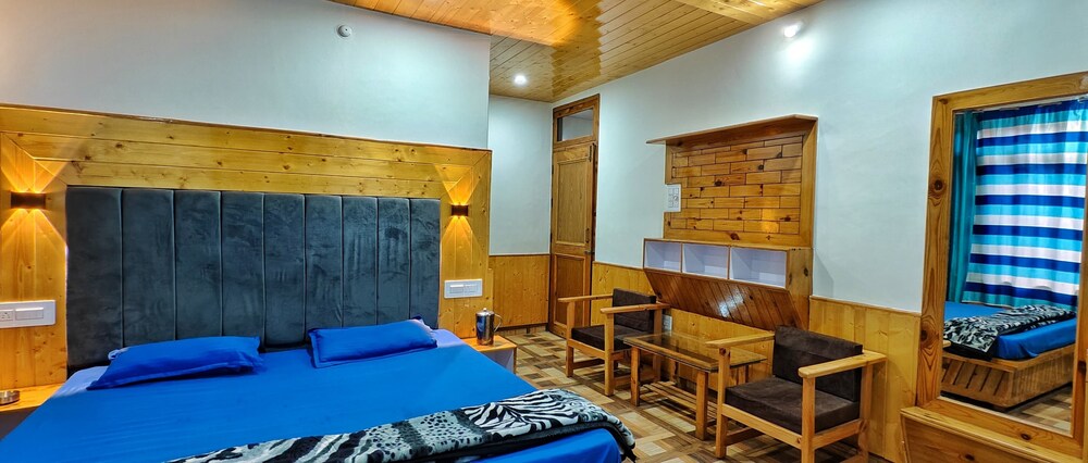 sargam stays kasol
