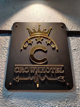 crown hotel
