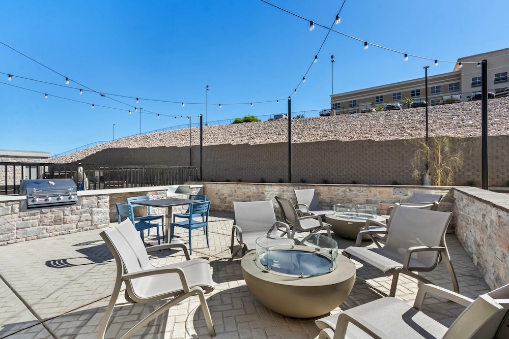 everhome suites yuma east i 8