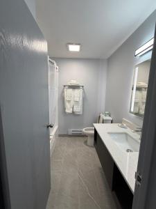 zero 100 motor inn